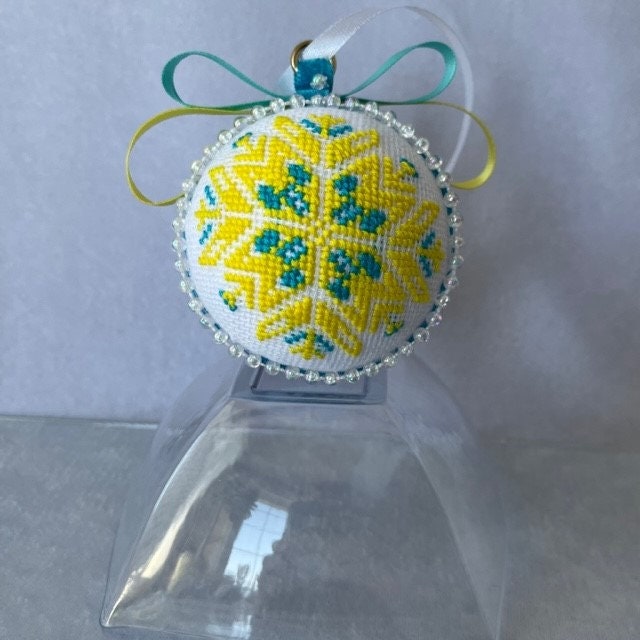 Beautifully crafted cross-stitch Christmas ornaments in blue and yellow, set of 4 | Gift-Emporium