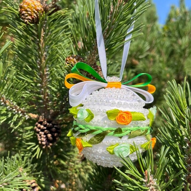 Festive 3D beaded ornaments with red, yellow, blue, pink, and orange flower details | Gift-Emporium
