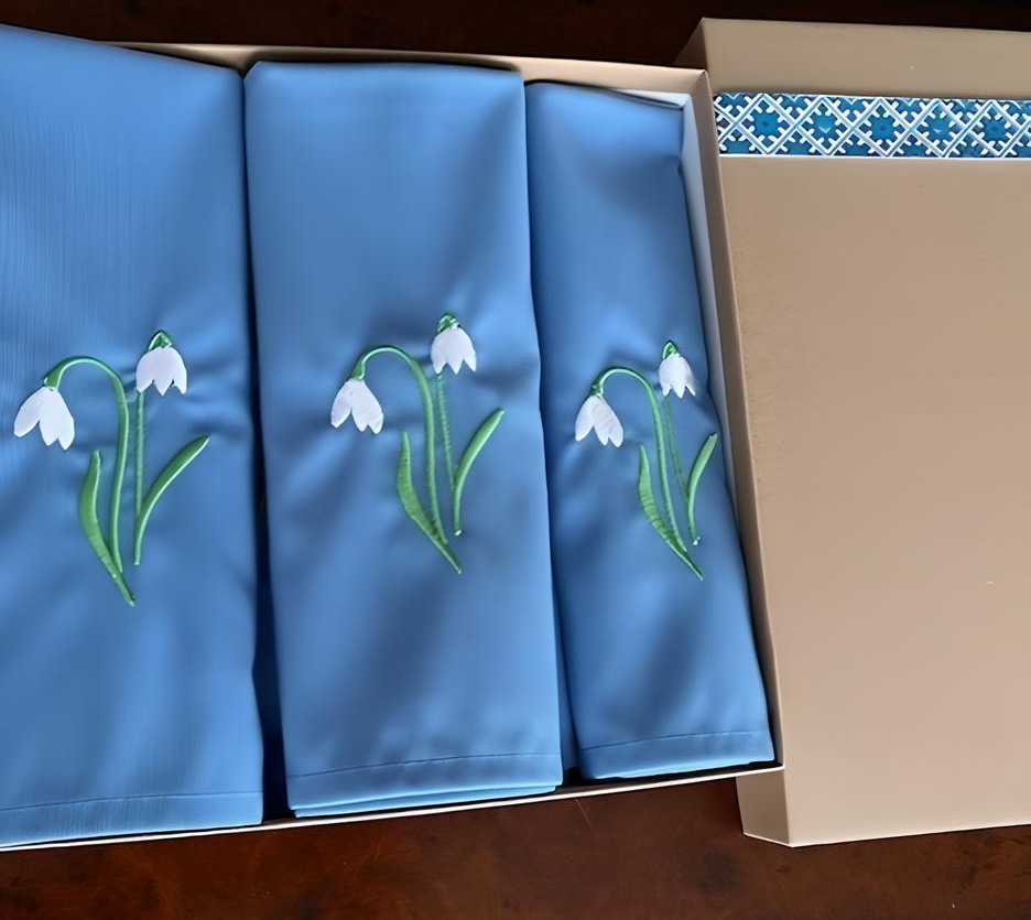 Blue Polyester Napkins with Snowdrops Design Gift Happy Family Dining
