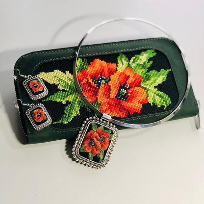 Natural leather green wallet with hand-embroidered red poppies, unique gift from Ukraine | Gift-Emporium