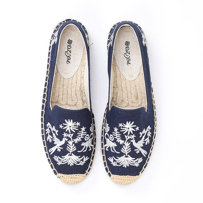 Fisherman embroidered cloth shoes