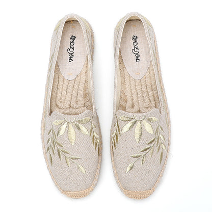 Fisherman embroidered cloth shoes