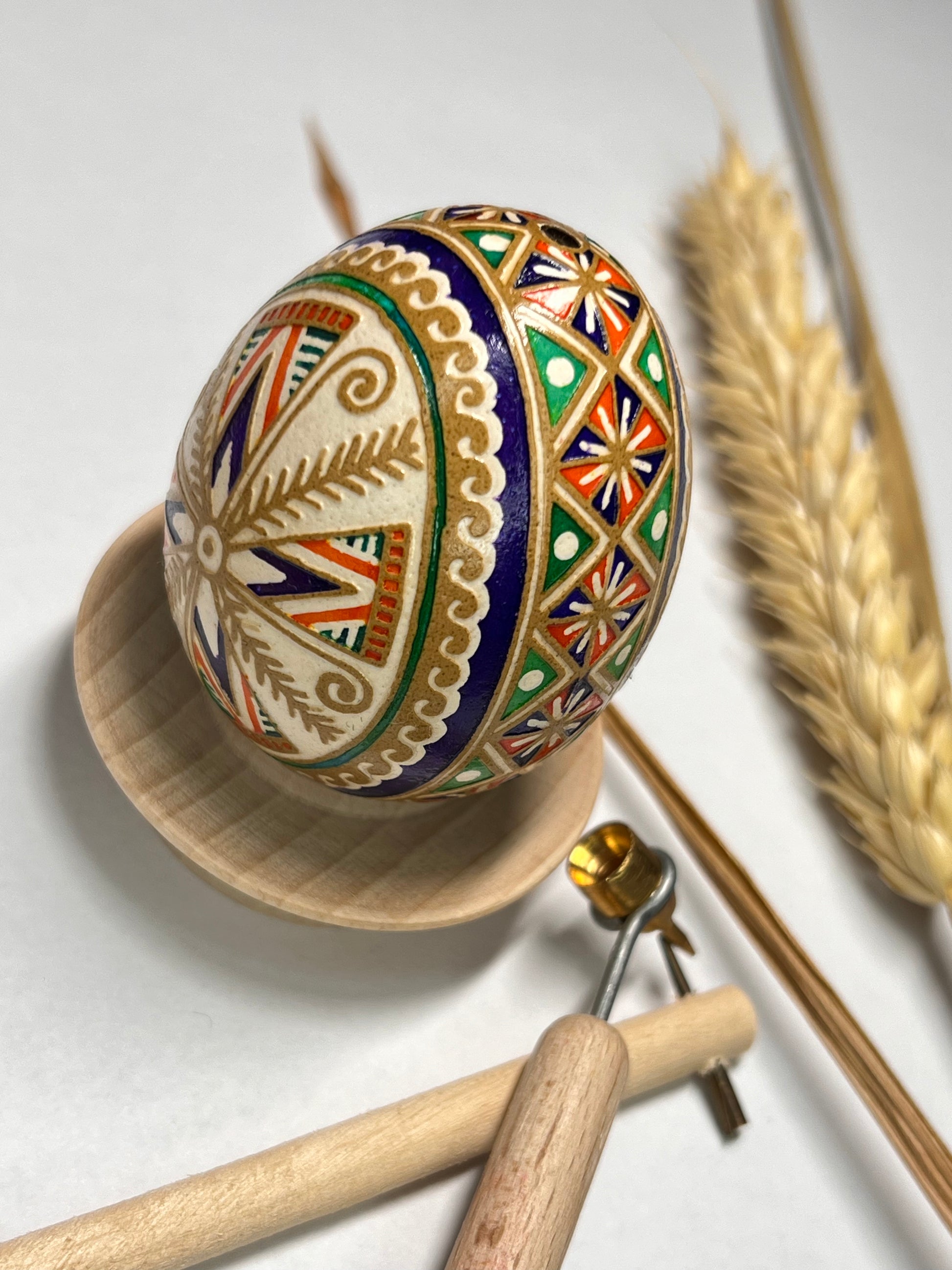 Traditional Ukrainian Pysanka egg with wax and aniline dye | Gift-Emporium
