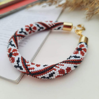 Red and Black Beaded Bracelet – An Excellent Gift for an Elegant Woman