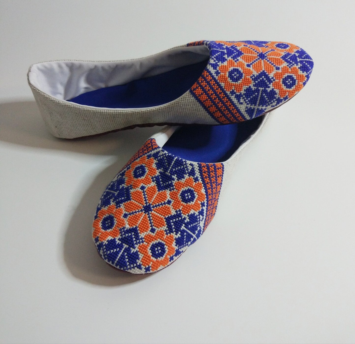 Linen house elegant slippers, ballet slippers hand embroidery, Light weight travel slippers geometric pattern. Ethnic Ukraine.