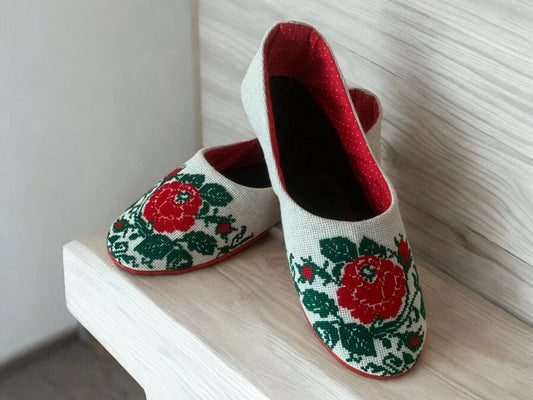 Linen house elegant slippers, ballet slippers hand embroidery roses, Light weight travel slippers .Ethnic Ukraine.