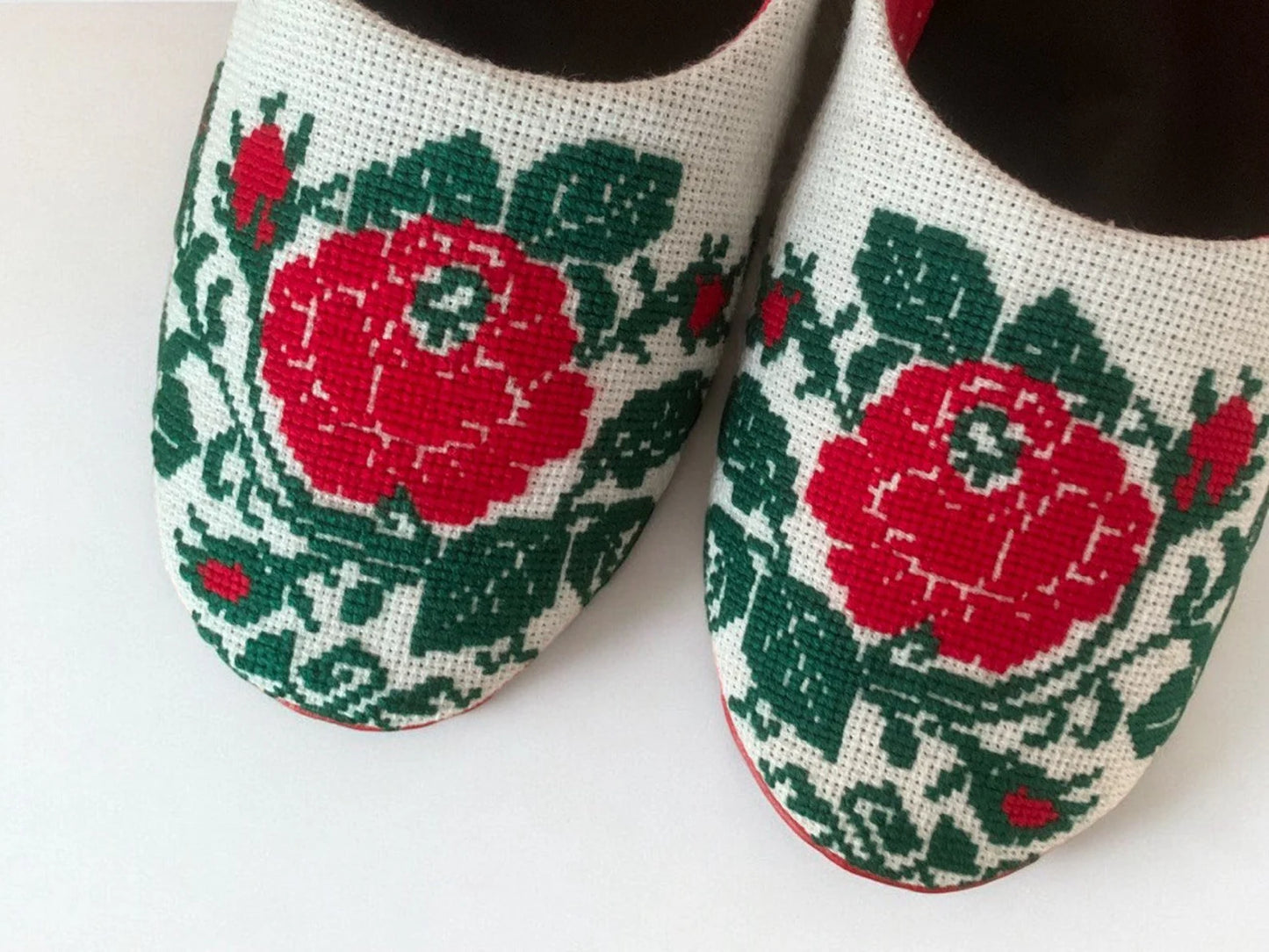 Linen house elegant slippers, ballet slippers hand embroidery roses, Light weight travel slippers .Ethnic Ukraine.