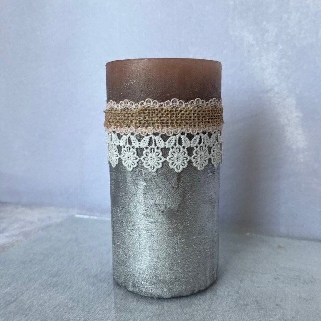 Luxurious unscented candles in gold and silver for décor | Gift-Emporium