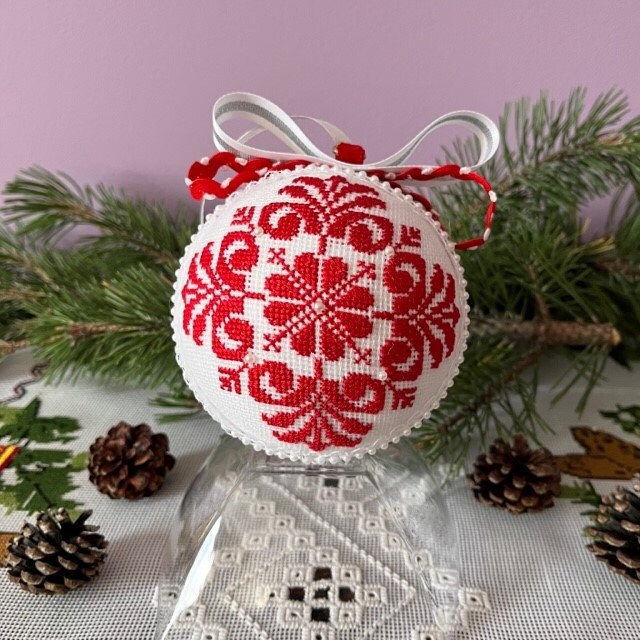 Red velvet cross-stitched Christmas tree ball ornament | Gift-Emporium