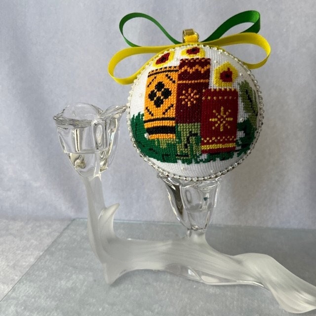 Cross stitch holiday season decoration with three candles and Christmas theme | Gift-Emporium