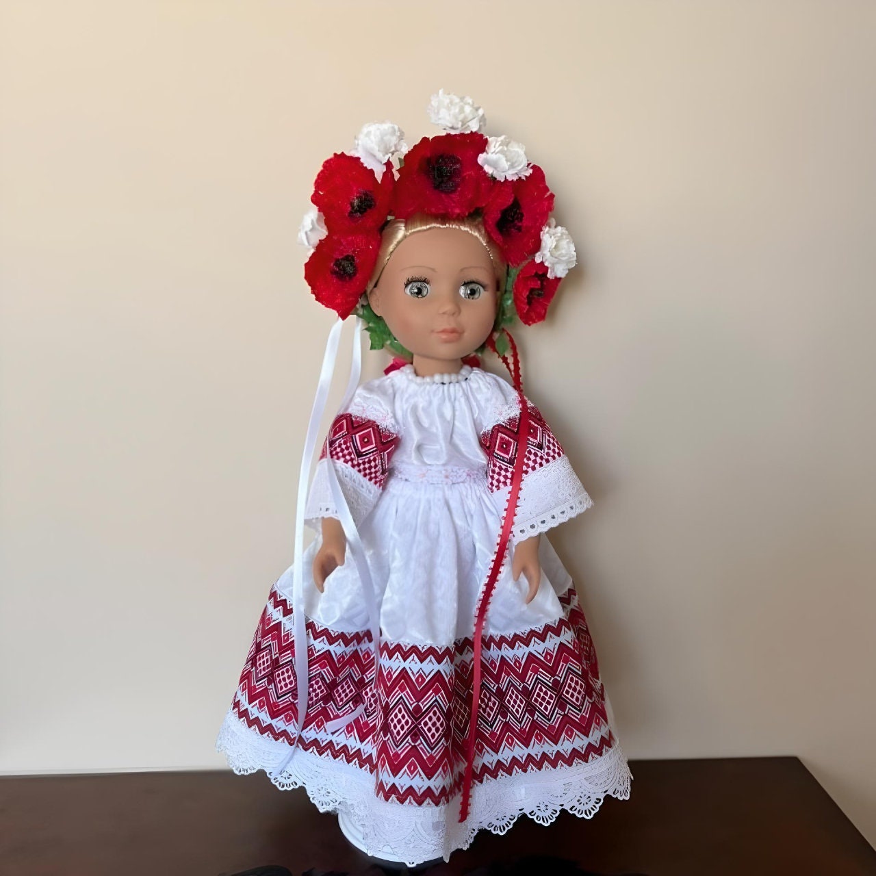 Traditional red & white Ukrainian doll in embroidered dress | Gift-Emporium
