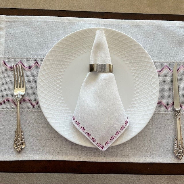 Magenta Placemats & Napkins Set for 6 pieces | Gift-Emporium