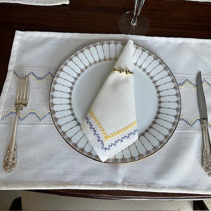 Exquisite hand-embroidered napkins and placemats, best gift for mom | Gift-Emporium