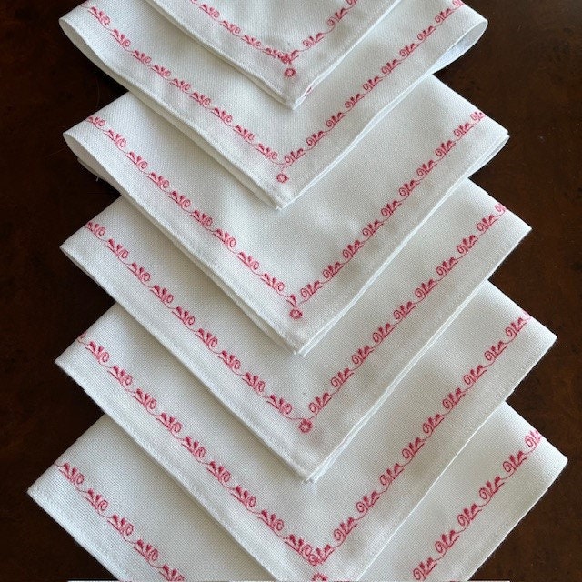 Luxury embroidered napkin set for dinner table, 6 pieces | Gift-Emporium