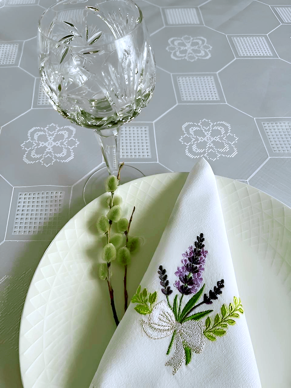 Lavender Embroidered Napkins, Handmade Linen Table Decor, Floral Farmhouse Dining Set