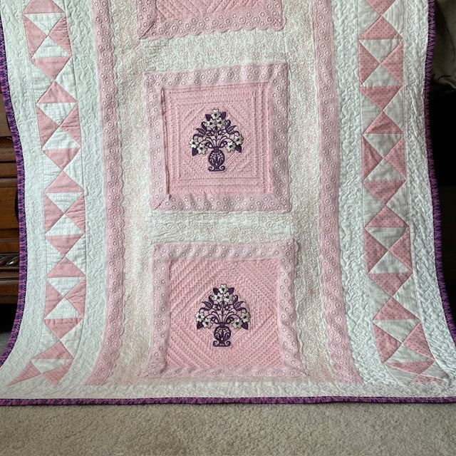 Baby girl quilt in pink with unique embroidery - shower gift idea | Gift-Emporium