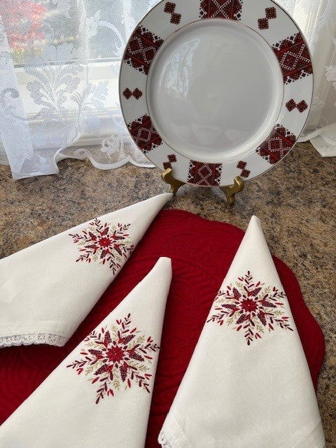 Holiday spirit Christmas napkins with red and gold accents | Gift-Emporium